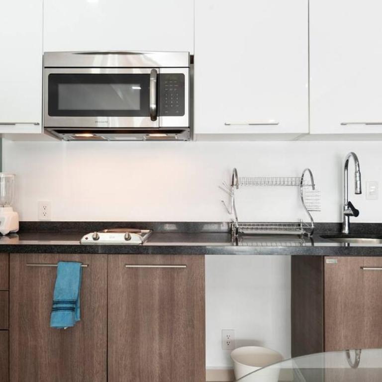 Nuevo! Loft hermoso con alberca. Wi-Fi Rapido. - Apartamento de 1 dormitorio - 36