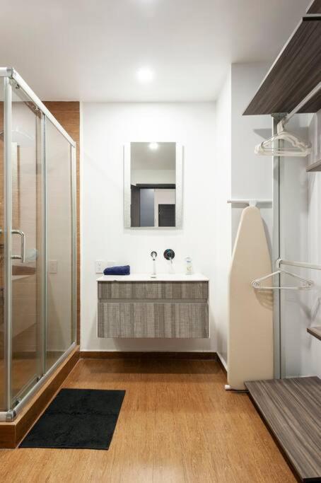Nuevo! Loft hermoso con alberca. Wi-Fi Rapido. - Apartamento de 1 dormitorio - 42