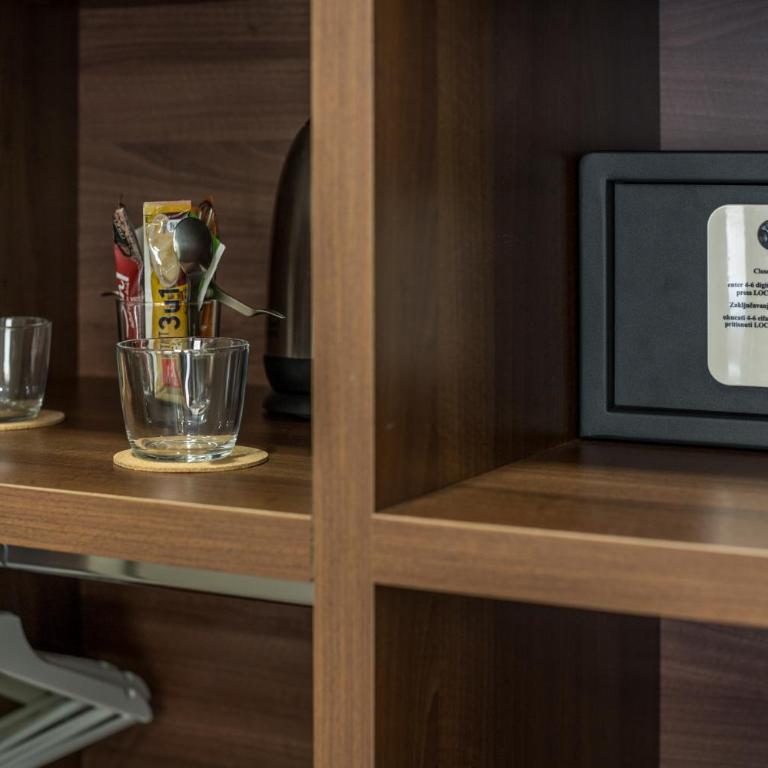 Veneti Suites - Velika Dvokrevetna Soba sa Bračnim Krevetom - 15