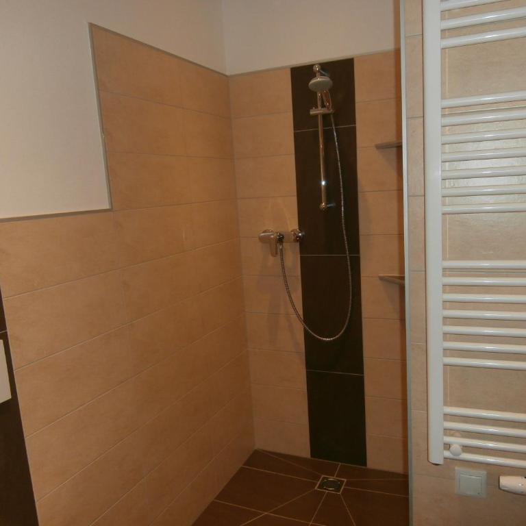 Appartementhaus Gretzel - Apartment mit 2 Schlafzimmern und Balkon - 2