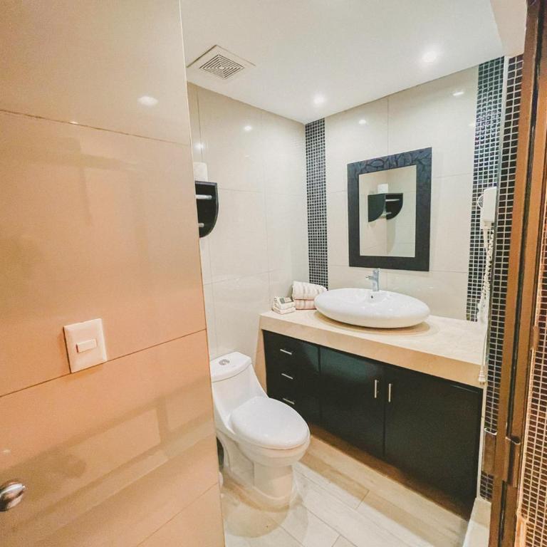 Cancun Plaza Condo Ocean front - One-Bedroom Apartment - 14