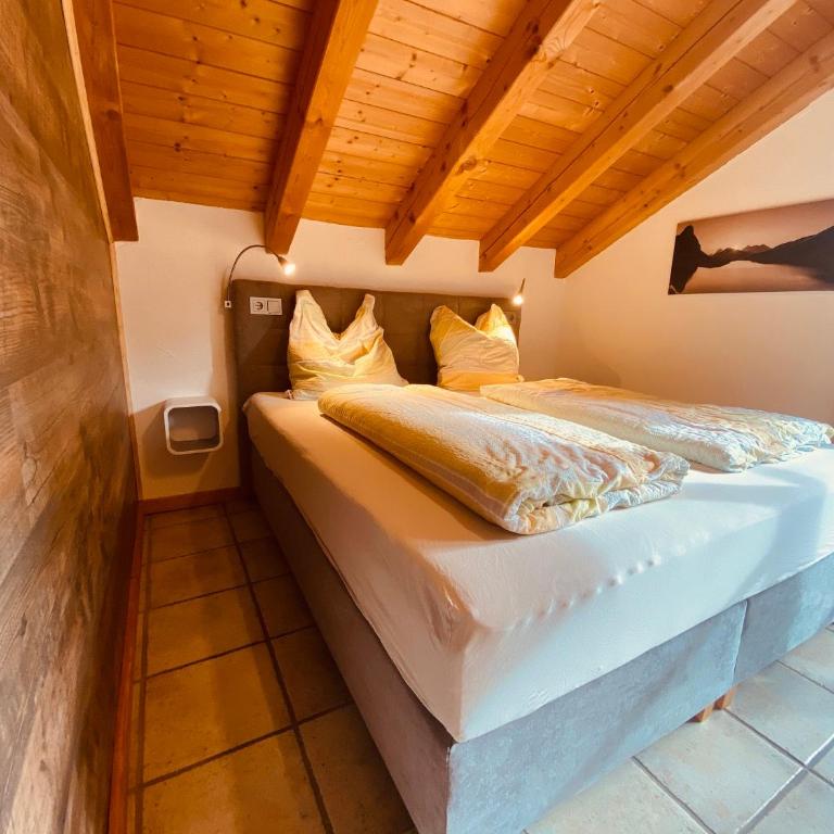 Urlaubshof Bechteler - Ferienwohnung Stoffelberg mit Bergblick - 1