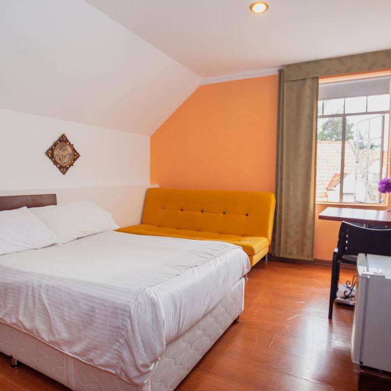 ApartaSuites & Hotel Bogota Plaza 36 - Habitación Cuádruple Estándar - 8