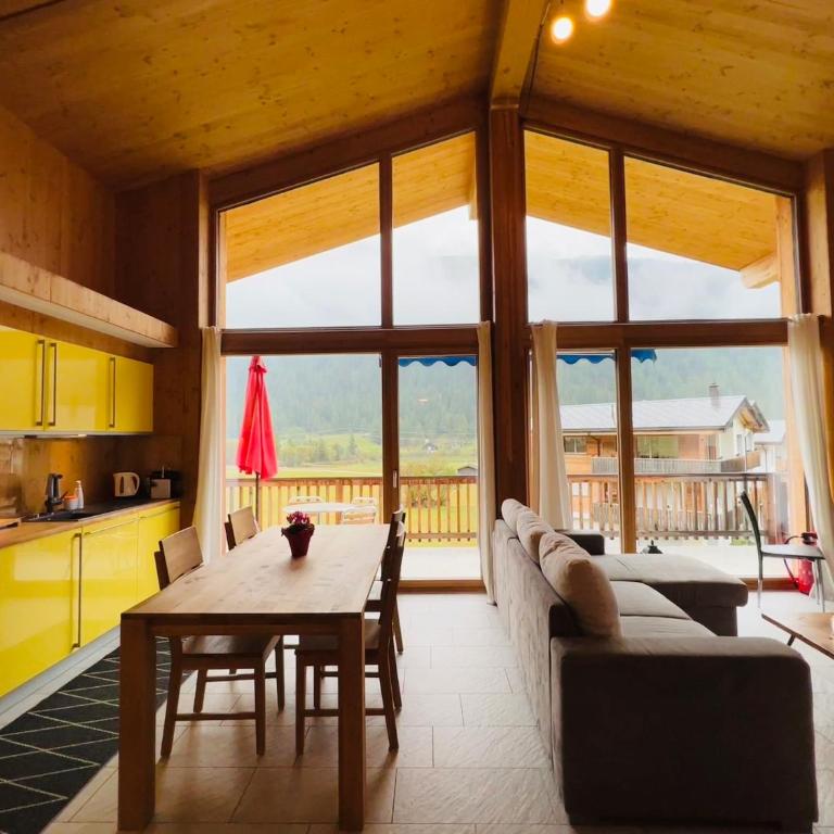 Chalet Breithorn- Perfect for Holiday with Amazing View! - Loft-Apartment B mit Whirlpool - 39