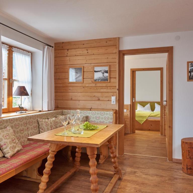 Gästehaus Bergstüberl - Superior Apartment mit 2 Schlafzimmern - 17