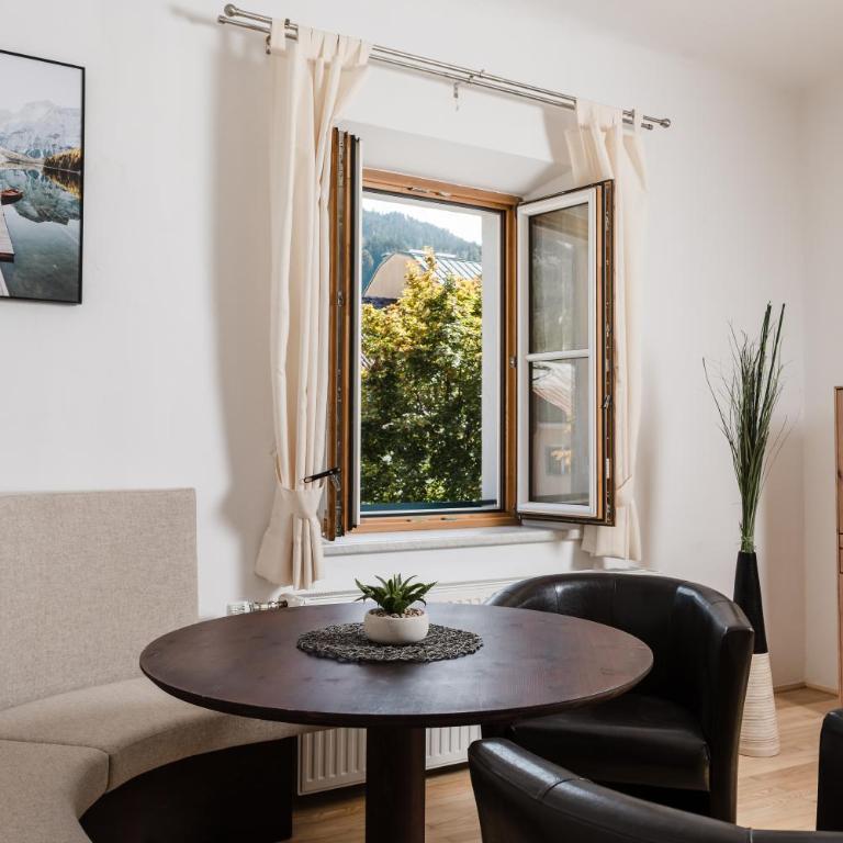 Central-Inn Werfen - Apartment mit 3 Schlafzimmern - 9