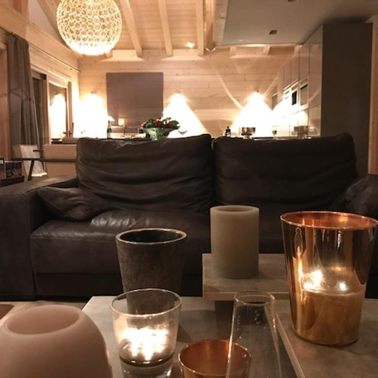 Appartement luxe 130m² avec sauna, jacuzzi à La Tania - WIFI, parking - Three-Bedroom Apartment - 2