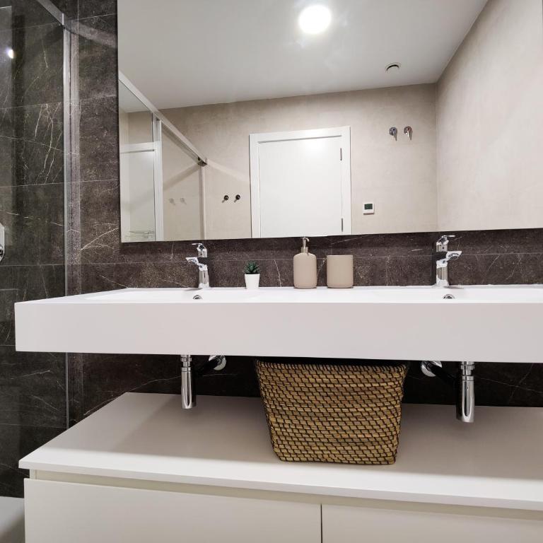 SUNSET CLIFFS sea view apartments - Apartment with Sea View - 25