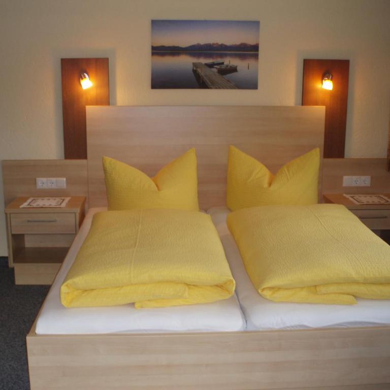 Haus Wiesenblick - Doppel-/Zweibettzimmer mit Balkon - 14