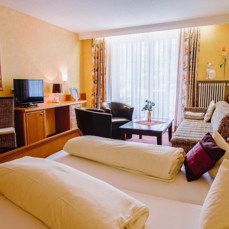Parkhotel Bad Faulenbach - Deluxe Doppelzimmer mit Parkblick - 2