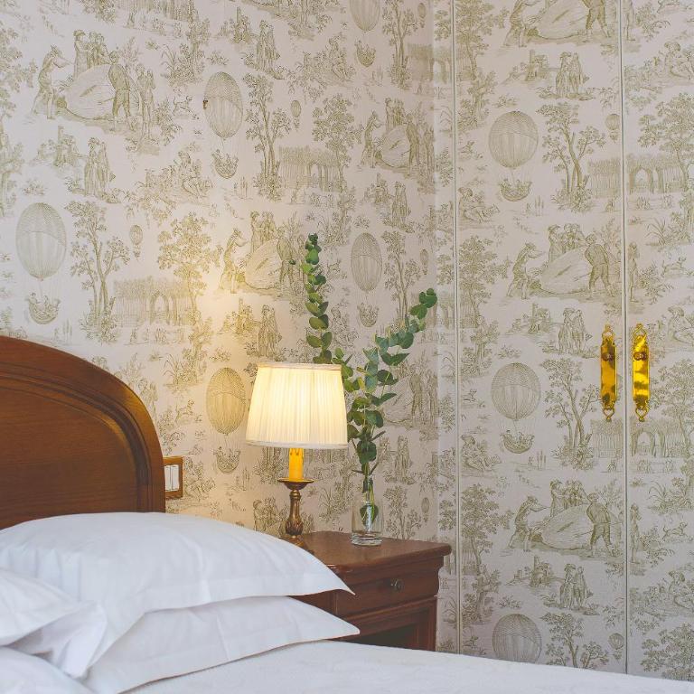 Hotel des Grandes Ecoles - Chambre Double Supérieure - Vue sur Jardin - 7