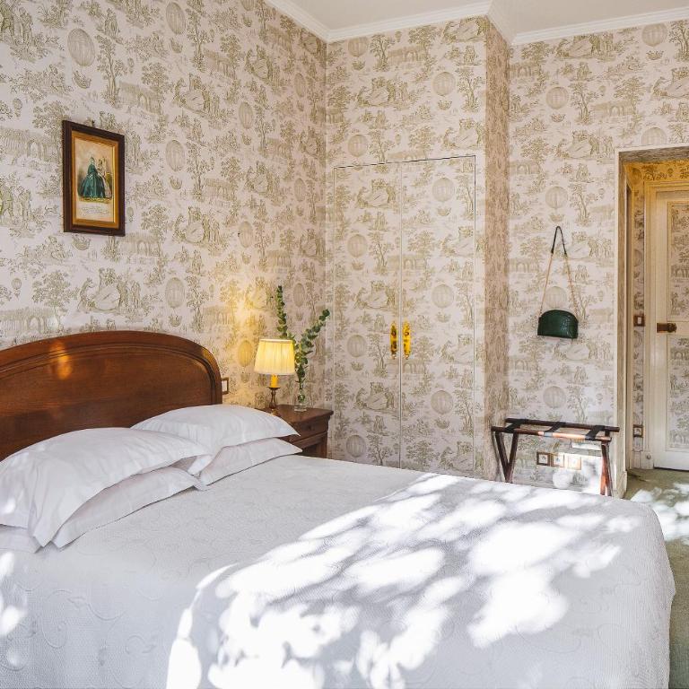 Hotel des Grandes Ecoles - Chambre Double Supérieure - Vue sur Jardin - 12