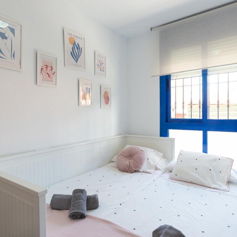 OLLETAS PARKING - Two-Bedroom Apartment - 18