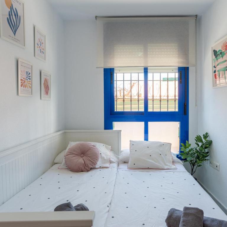 OLLETAS PARKING - Two-Bedroom Apartment - 17