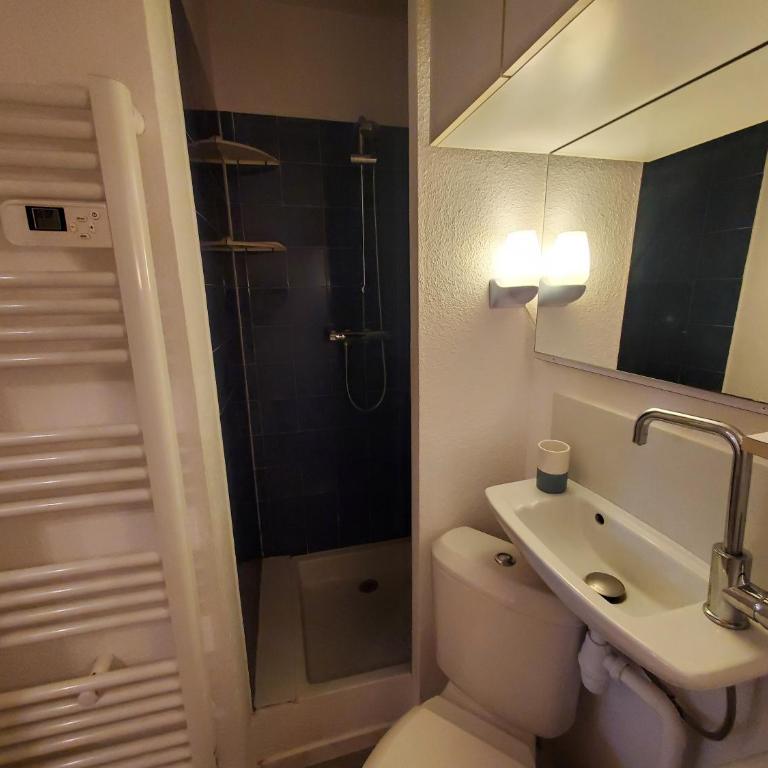 Grand appartement, 3 chambres, très bonne literie, résidence avec piscine à Pin Rolland - Apartamento de 3 dormitorios - 20