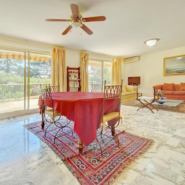 comfortable 3 bedroom, superb south terrace - Appartement - 12