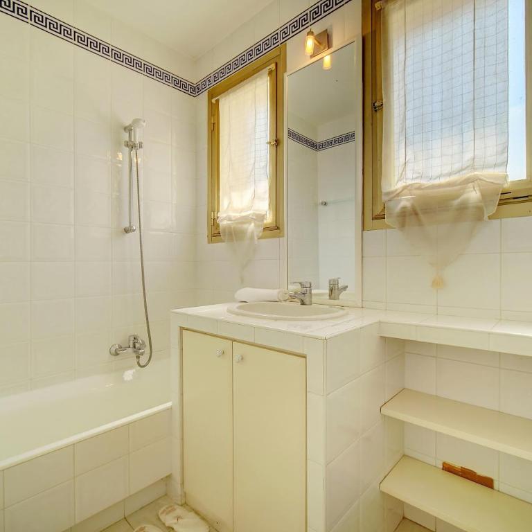 comfortable 3 bedroom, superb south terrace - Appartement - 23