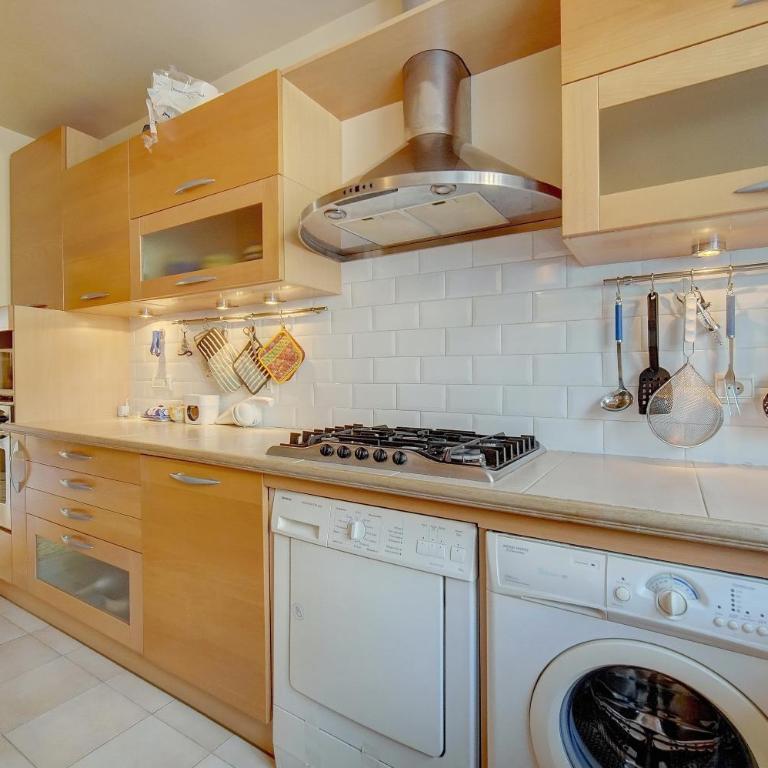 comfortable 3 bedroom, superb south terrace - Appartement - 28