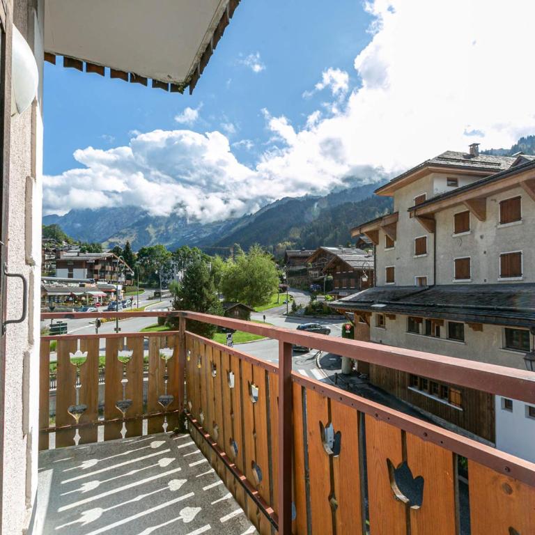 Appartement 4 Pièces au Centre du Village - Proche Pistes, Wi-Fi, Parking, Balcon - FR-1-437-24 - Appartamento (8 Adulti) - 3