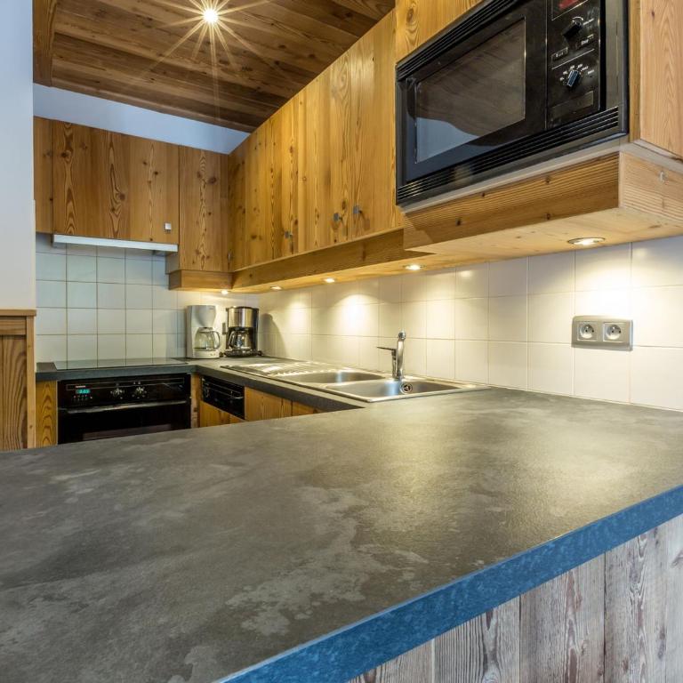 Appartement 3 Chambres avec Parking, Wifi et Proche des Remontées Mécaniques à La Clusaz - FR-1-437-46 - Apartamento (8 adultos) - 7
