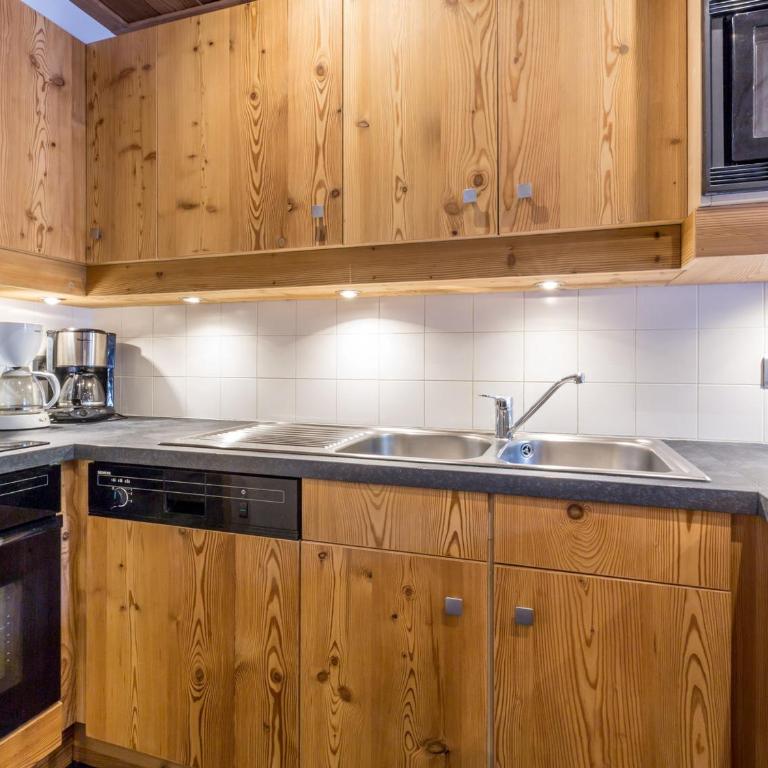 Appartement 3 Chambres avec Parking, Wifi et Proche des Remontées Mécaniques à La Clusaz - FR-1-437-46 - Apartamento (8 adultos) - 8