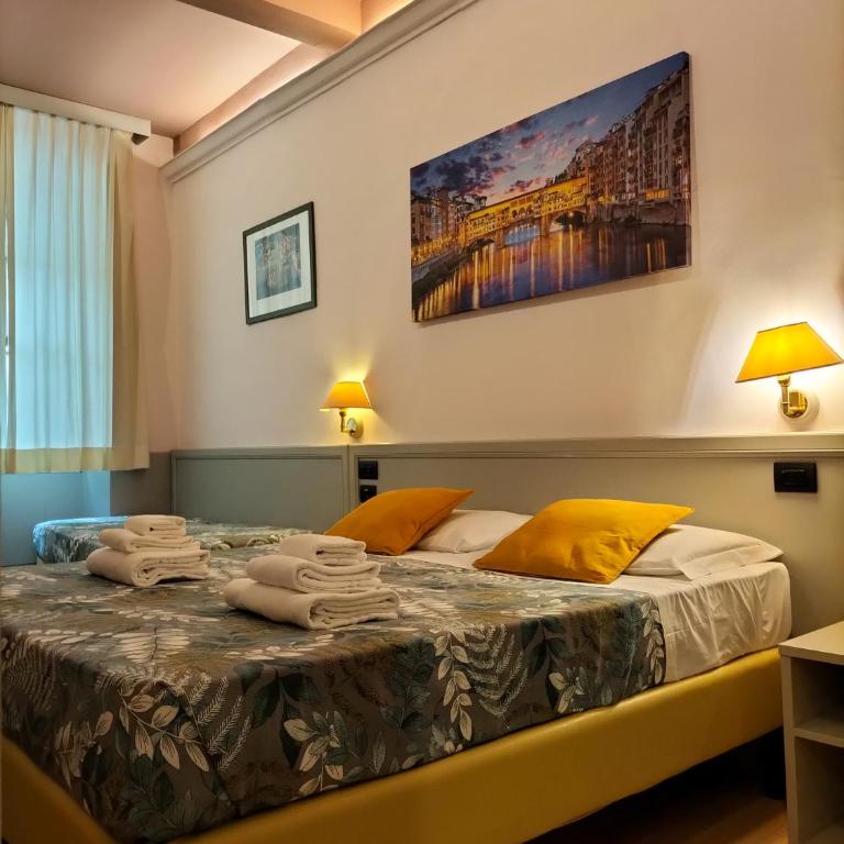Hotel Camilla Firenze - Camera Standard Matrimoniale/Doppia con Letti Singoli - 5