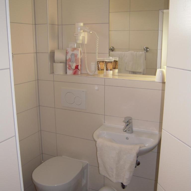 Pension Nocksteinblick - Doppelzimmer mit Balkon - 17