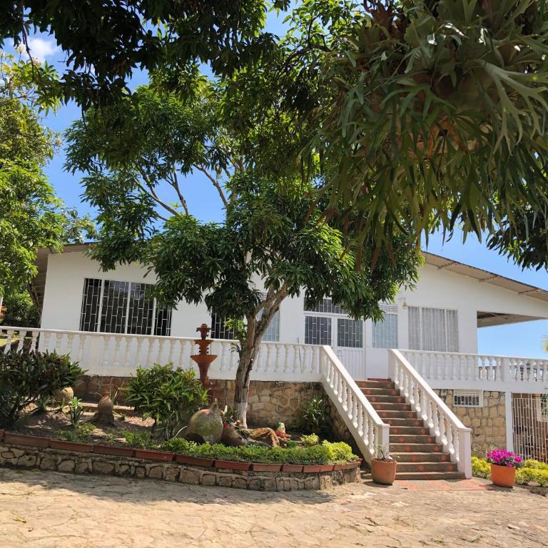 Casa de campo con hermosa vista - Casa de 3 dormitorios - 2