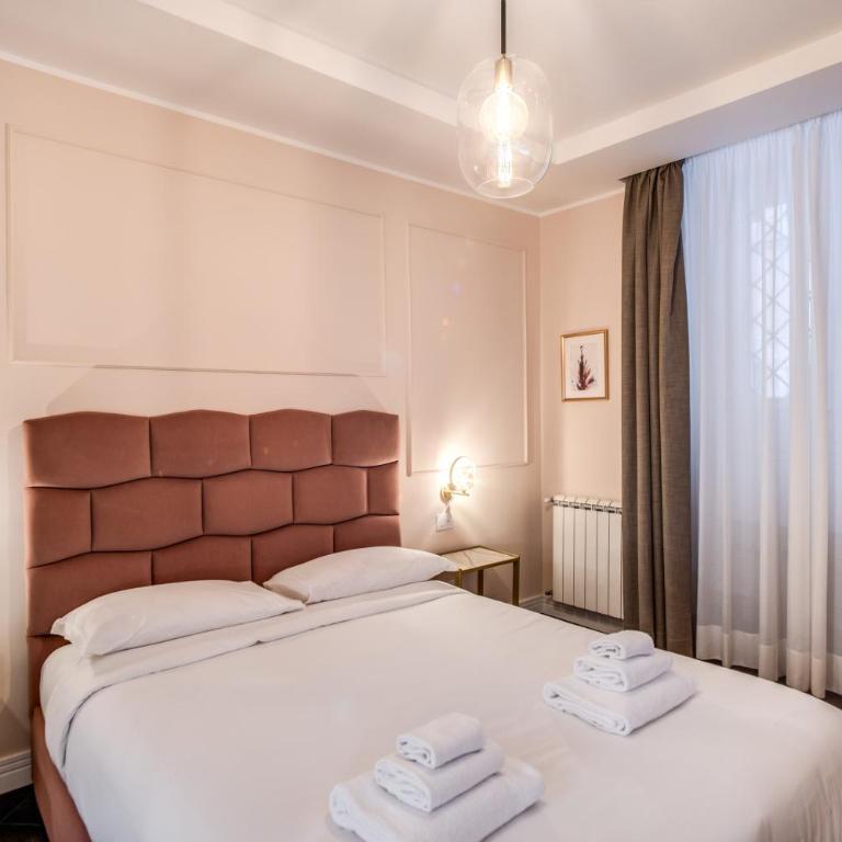 Take You Rome - Campo De Fiori - Luxury Apartment - Three-Bedroom Apartment - 1