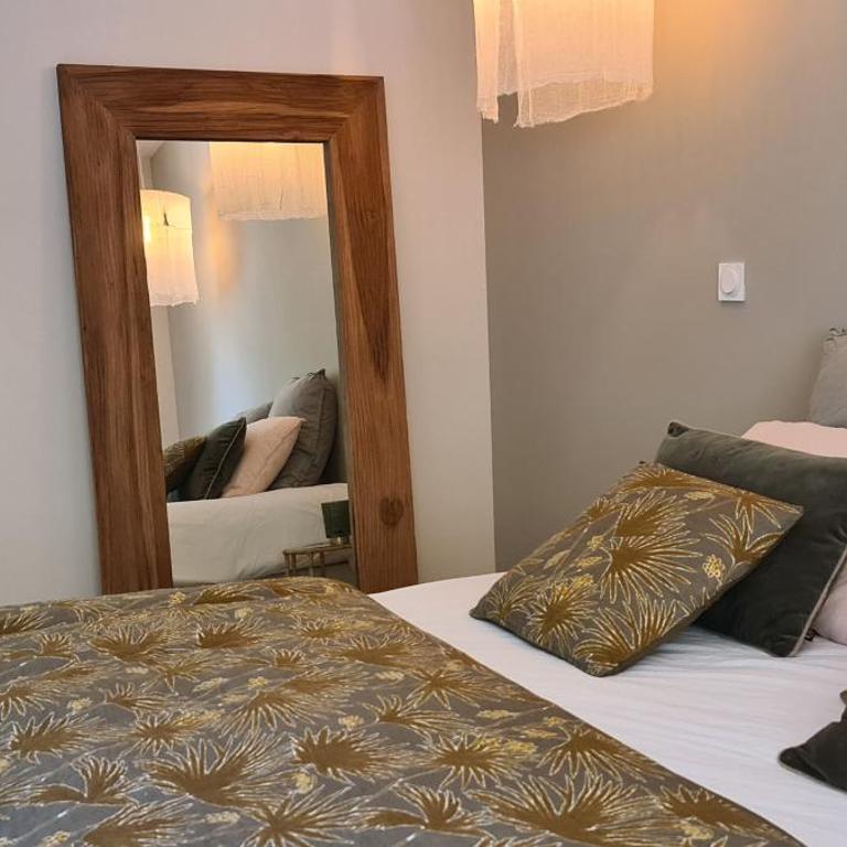 La Maison de Lyna - Suites de charme intra-muros avec parking & autonomie - Suite Superior King - 23