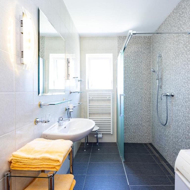 Appartements Walzl - Apartment mit 2 Schlafzimmern - 3