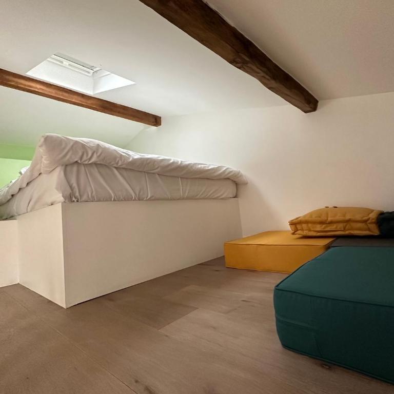 Beatrice et Emmanuel Meublé Eiffel - Appartement avec Mezzanine - 3ème Étage - 3