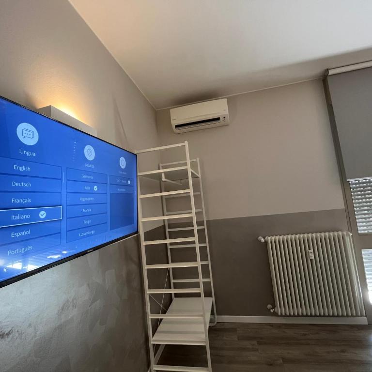 Bergamo Automatic Rooms Self check-in - Camera Matrimoniale con Bagno in Comune - 9