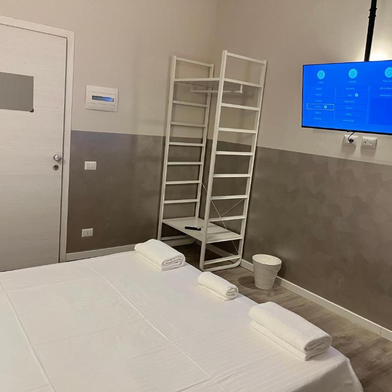 Bergamo Automatic Rooms Self check-in - Camera Matrimoniale con Servizi Igienici in Comune - 7