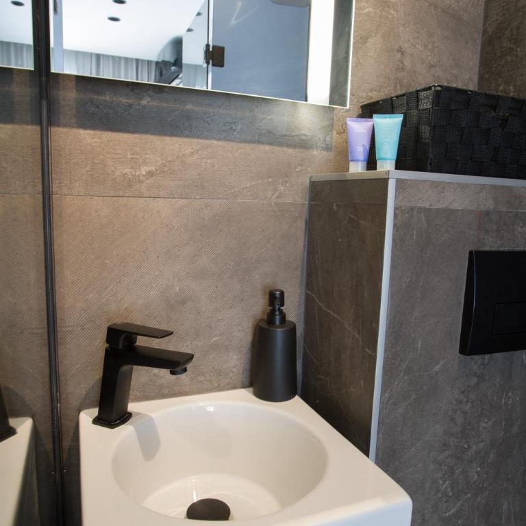 Prime Apartment Kragujevac - One-Bedroom Apartment - 48