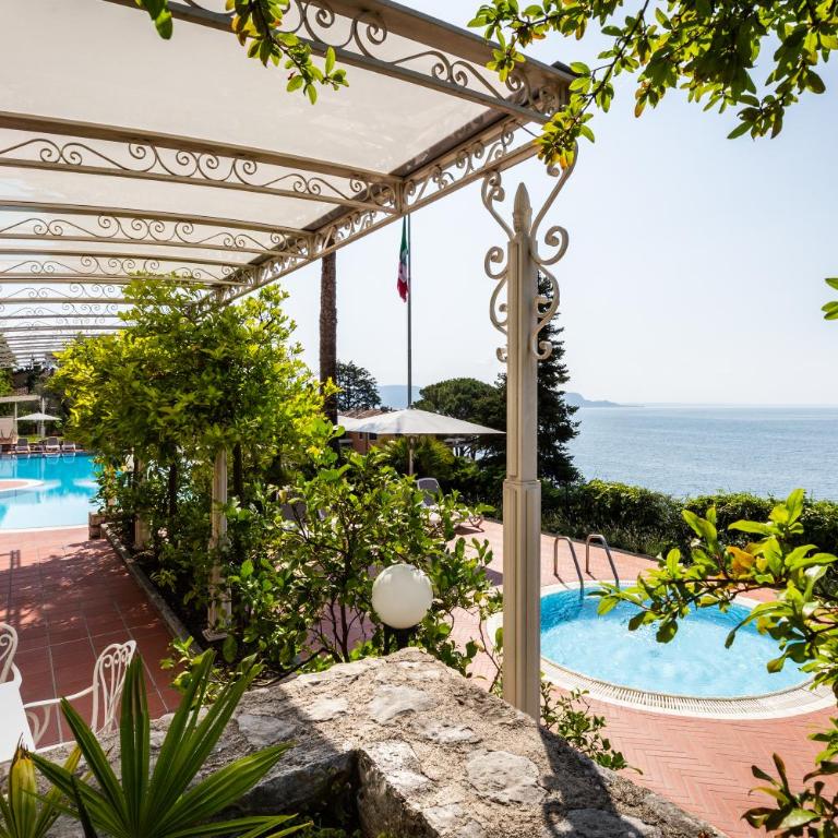 Hotel Villa Florida & Suite Apartments - Suite con Terrazza Privata e Vista Lago - 5