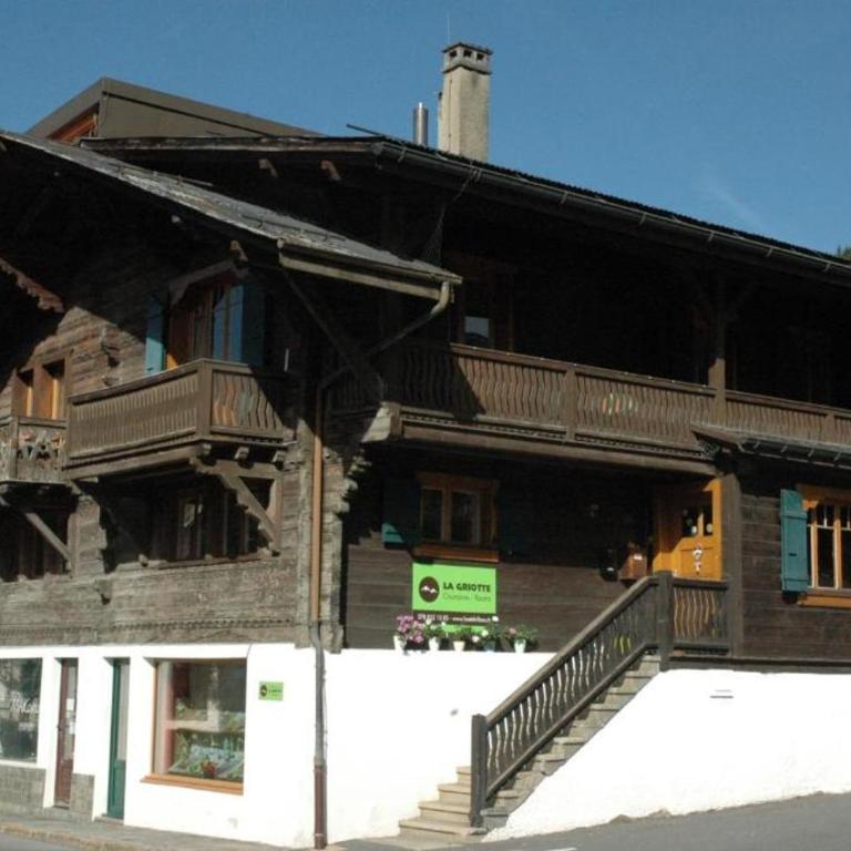 Chalet la Griotte - Zimmer für 6 Personen mit Balkon und Gemeinschaftsbad - 1