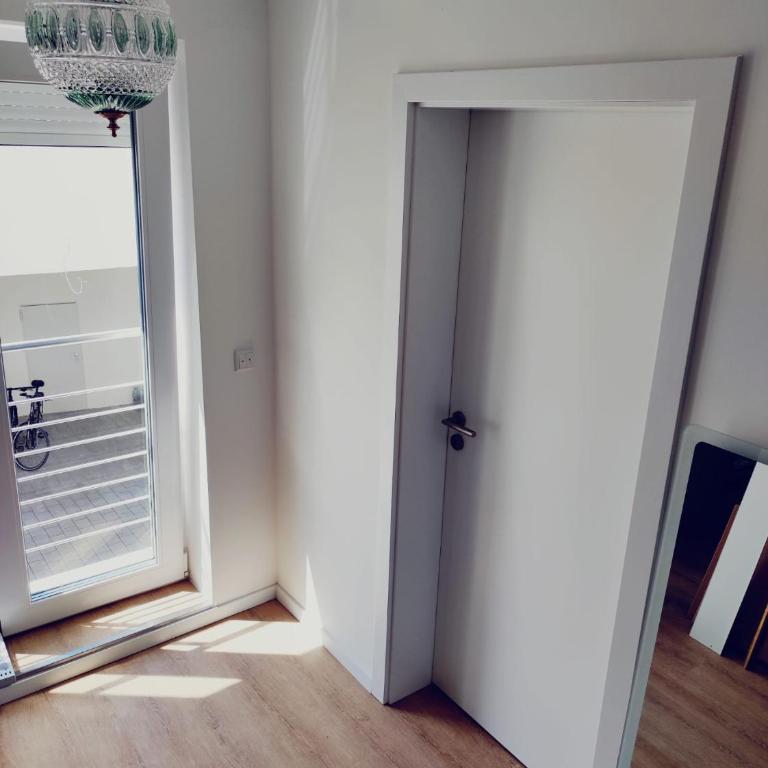 VogelsNest - Deluxe Single Room with Shared Bathroom - 4