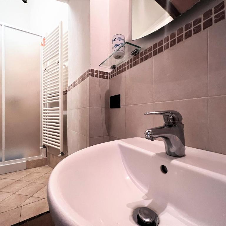 CASA CONTI-nearby Piazza Del Campo - Appartamento con 2 Camere da Letto - 15