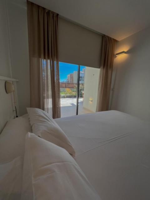 ECO-APARTMENTS LA MARINEDA - Apartamento con vistas a la piscina - 17
