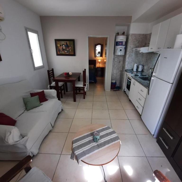 Caseros Centro - One-Bedroom Apartment - 14