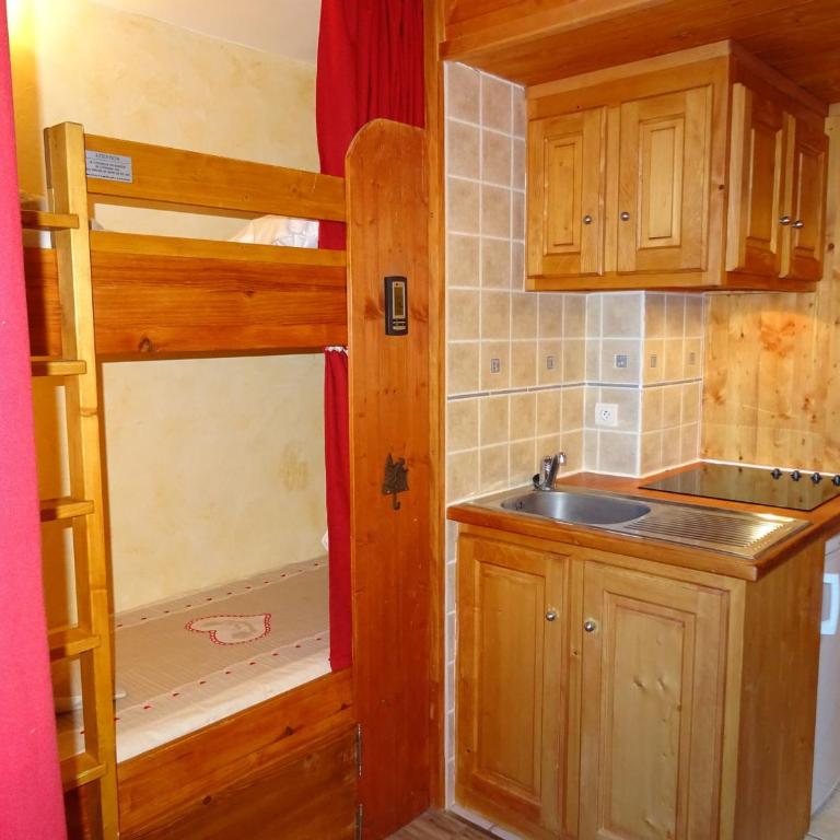 Studio rénové Arc 1800, proche pistes, animaux acceptés - FR-1-411-94 - Studio - 6