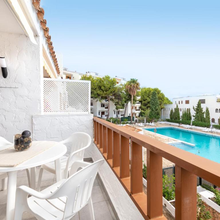 Apartamentos Arcos I Superior Casa Azahar - Estudio con vistas a la piscina - 1