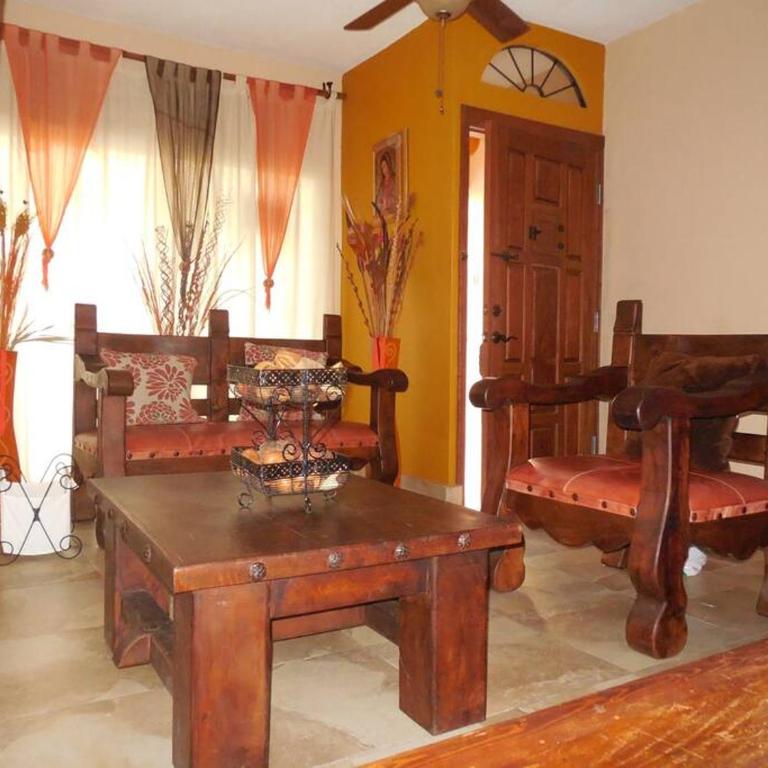 Casita Margarita - Two-Bedroom House - 11
