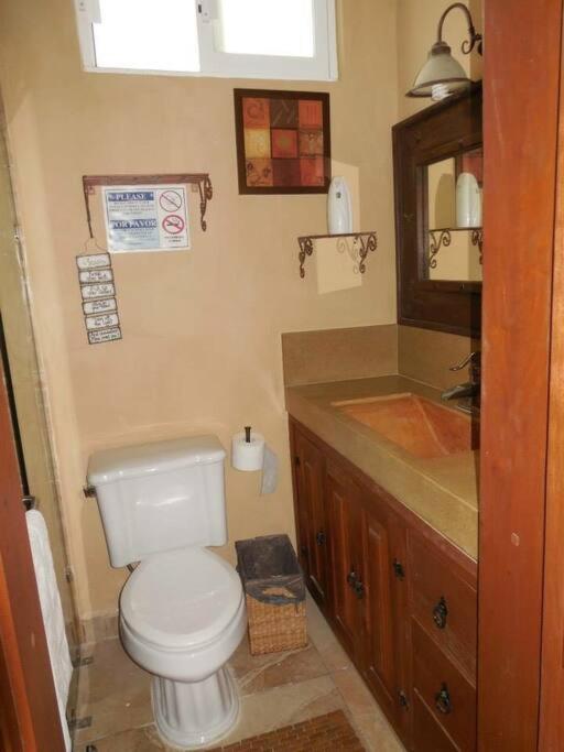 Casita Margarita - Two-Bedroom House - 14