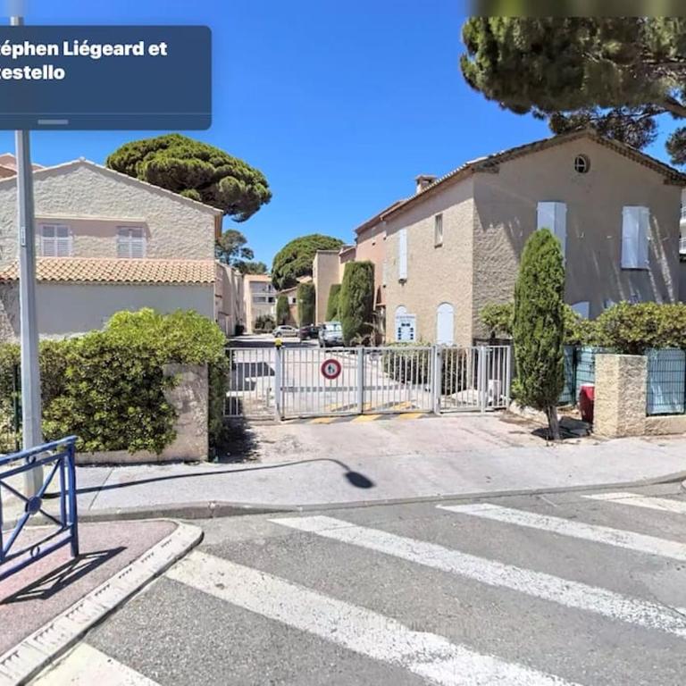 Sympathique studio en Rez de jardin dans résidence - Appartement 1 Chambre - 8