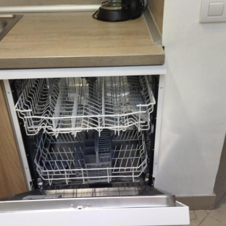 5 min walk from Yumbo! 517 - One-Bedroom Apartment - 20