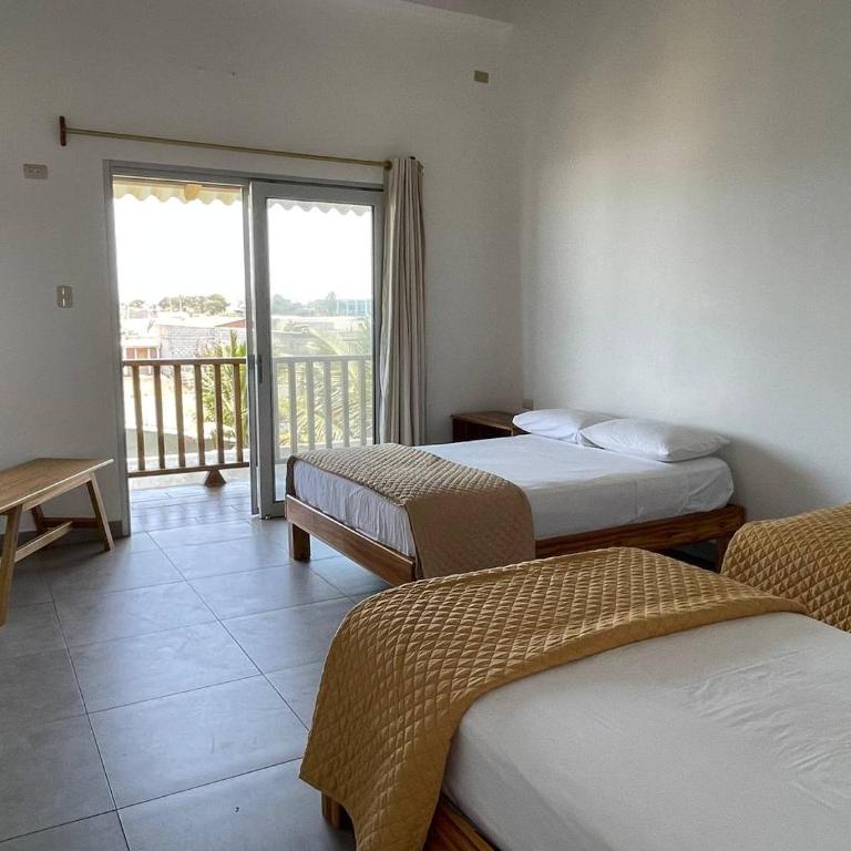 Samana Hostal, Puerto Engabao - Habitación Familiar con vistas al mar - 6
