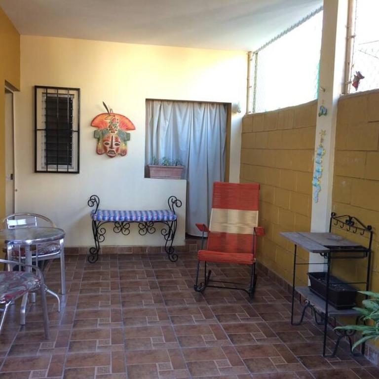 Casita Bonita - Two-Bedroom House - 8