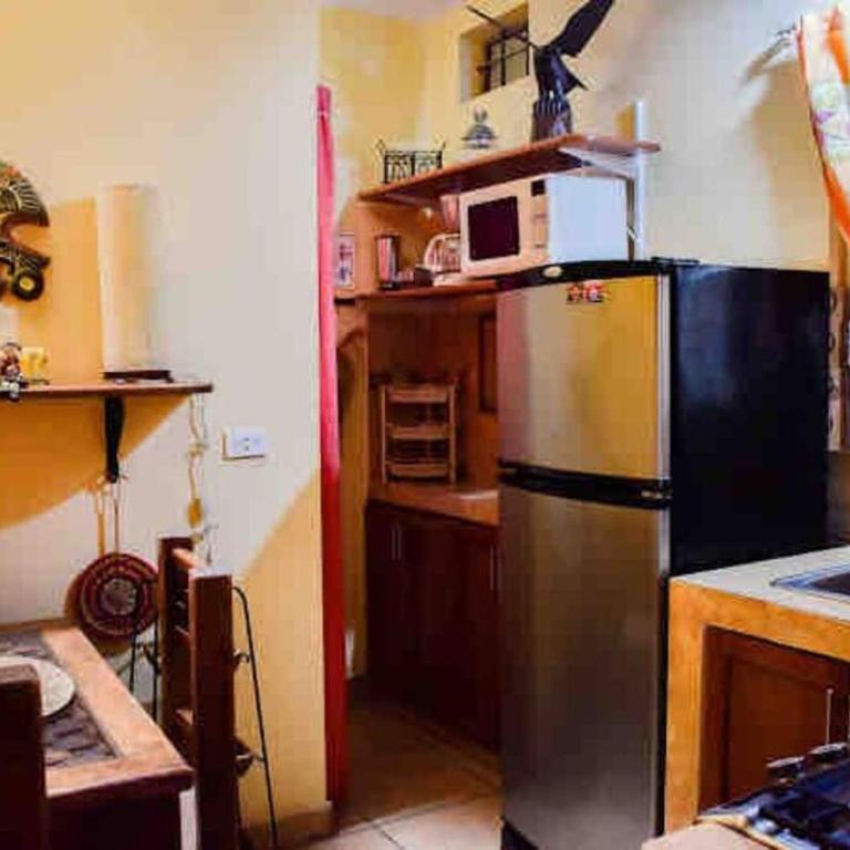 Casita Bonita - Two-Bedroom House - 9
